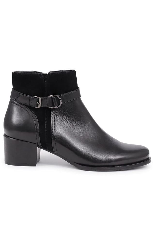 Jones Bootmaker Jones Bootmaker Women's Sarina Heeled Ankle Boots in Black - 2