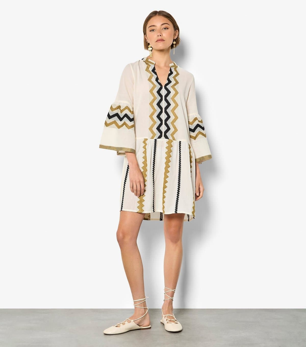 Apricot Women's  Stone Zigzag Pattern Bell Sleeve Mini Dress Apricot New Look