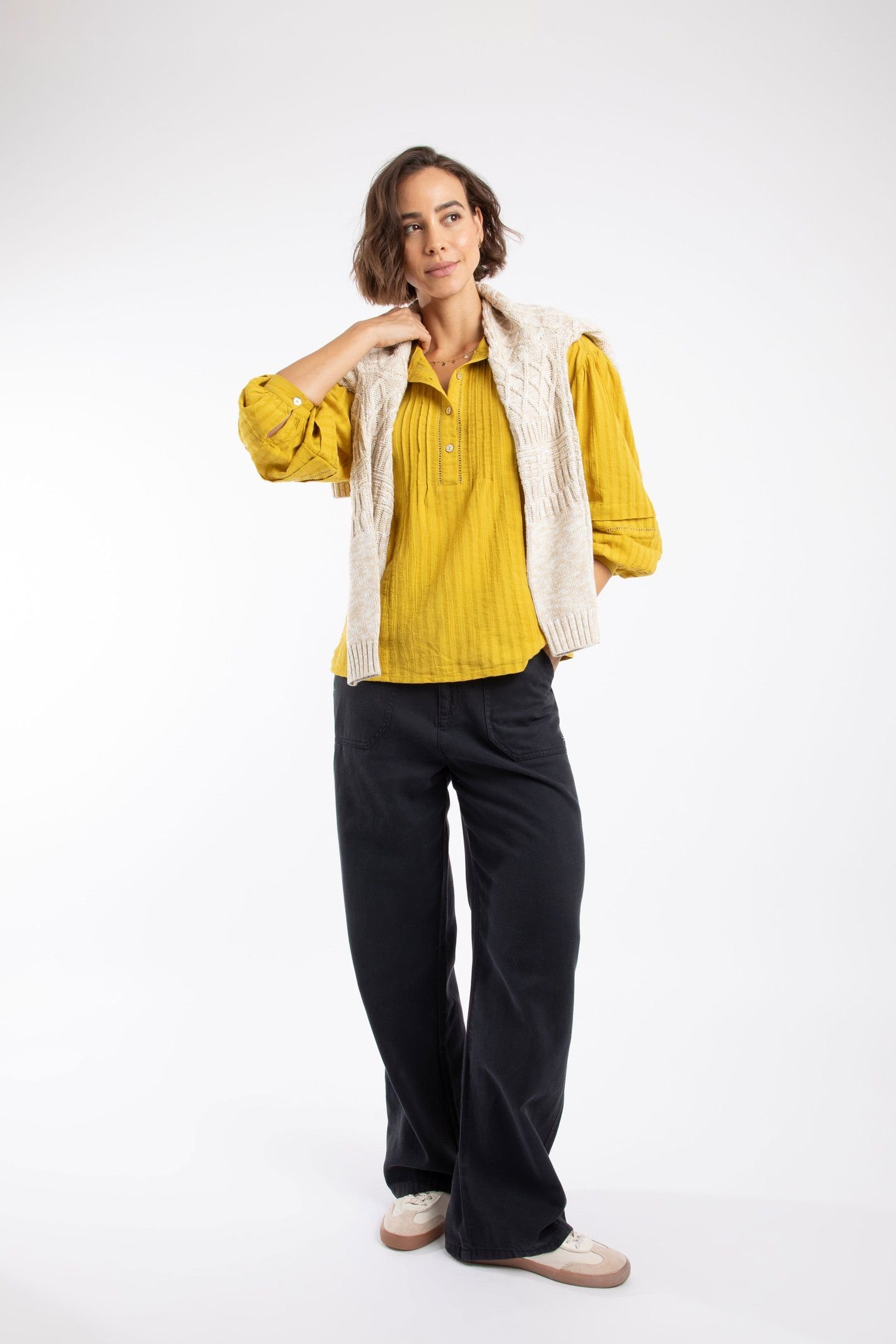 Weird Fish Weird Fish Women's Skyler Jacquard Seersucker Cotton Blouse in Light Green - 4