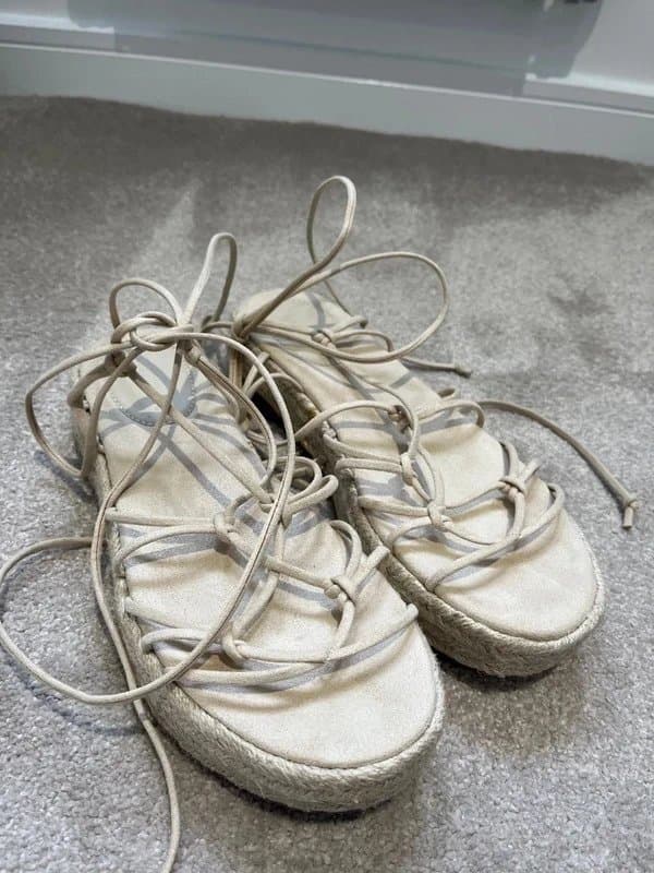 Bershka Bershka tie espadrille sandals