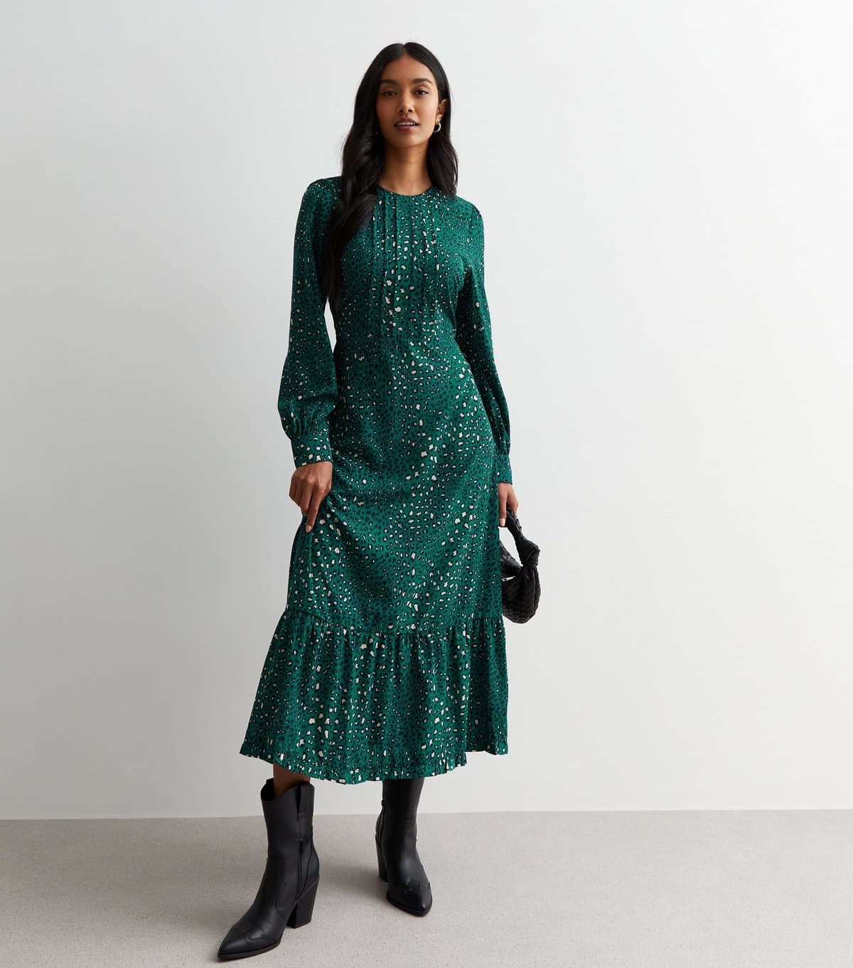 Gini London Women's Dark Green Leopard Print Midi Dress Gini London New Look