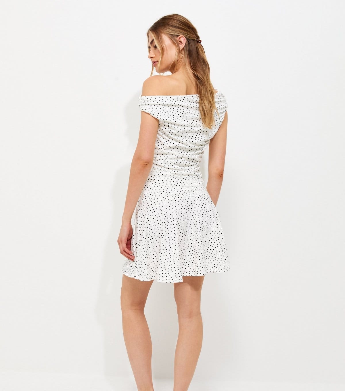 New Look Women's White Cotton Rich Polka Dot Off the Shoulder Mini Dress New Look - 4