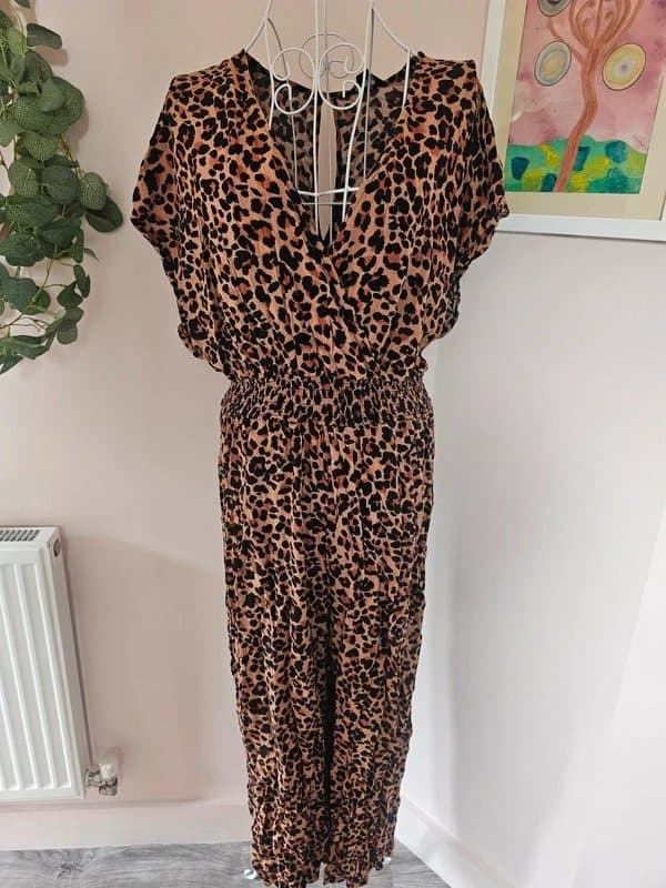 New Look Leopard Print Jumpsuit Size 18