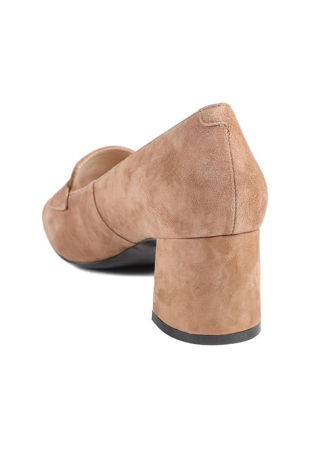 Jones Bootmaker Jones Bootmaker Women's Zeta Leather Court Shoes in Tan - 3