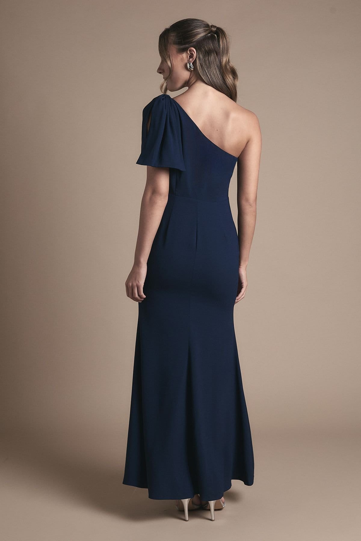 Coast Coast Women's Honoured Petite Bow One Shoulder Maxi Bridesmaid Dress in Navy - 4