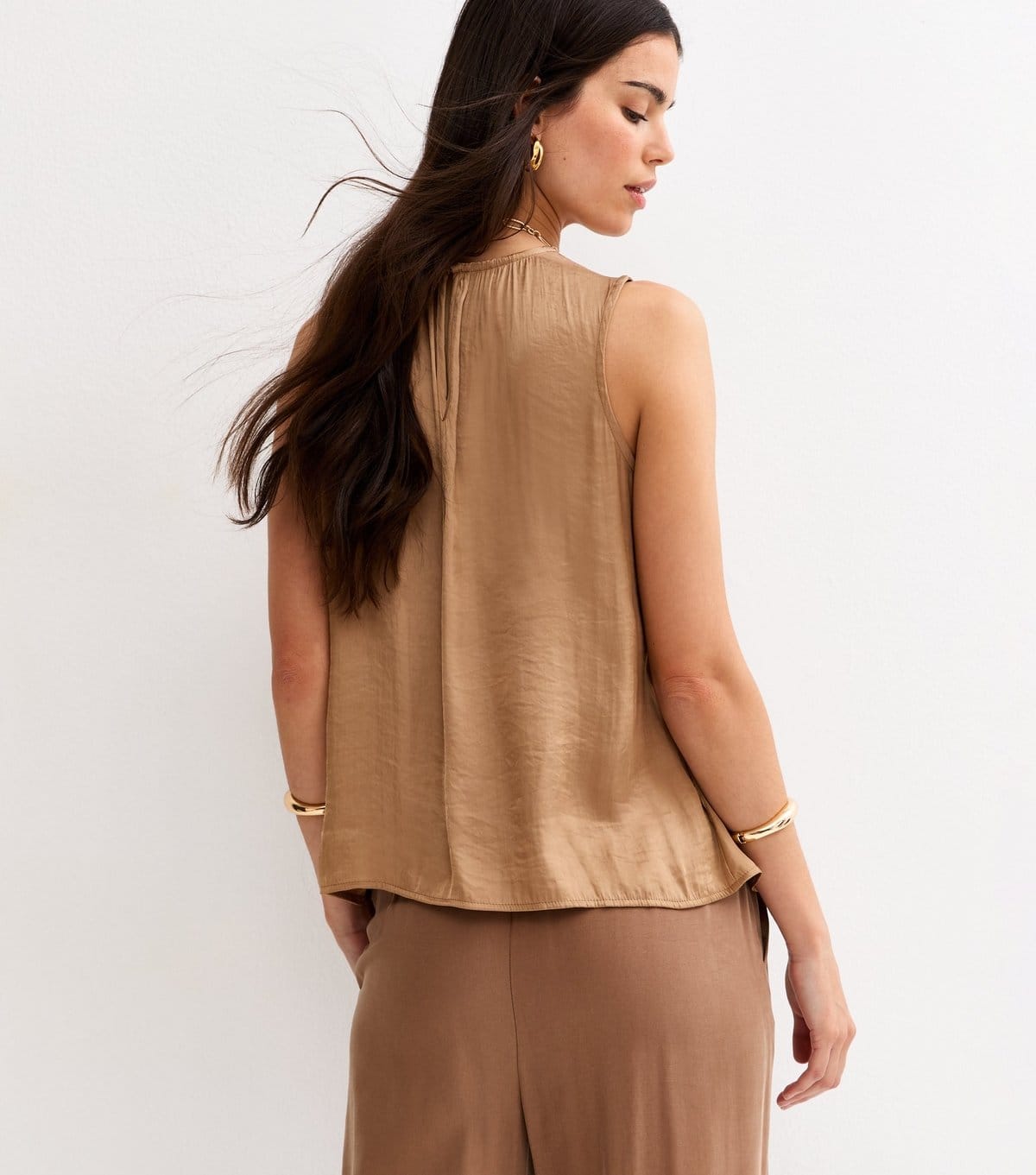 New Look Women's Light Brown Satin Sleeveless Top New Look - 4
