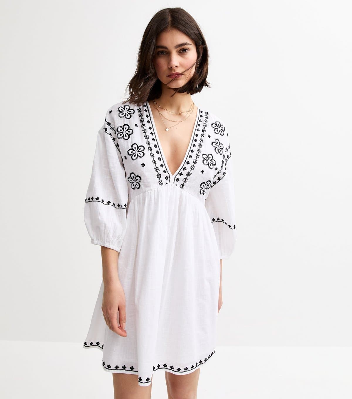 New Look Women's White Floral Embroidered Smock Mini Dress New Look