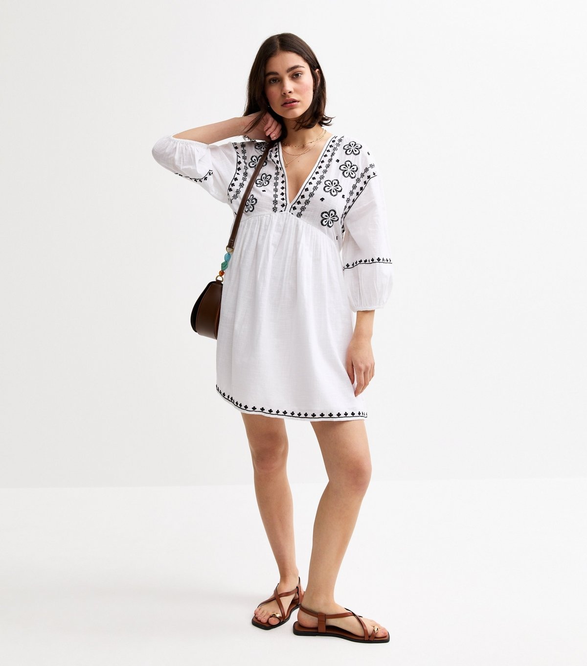 New Look Women's White Floral Embroidered Smock Mini Dress New Look - 3