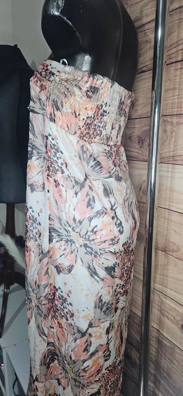 Miso Classy elegant miso floral chiffon maxi dress size 12