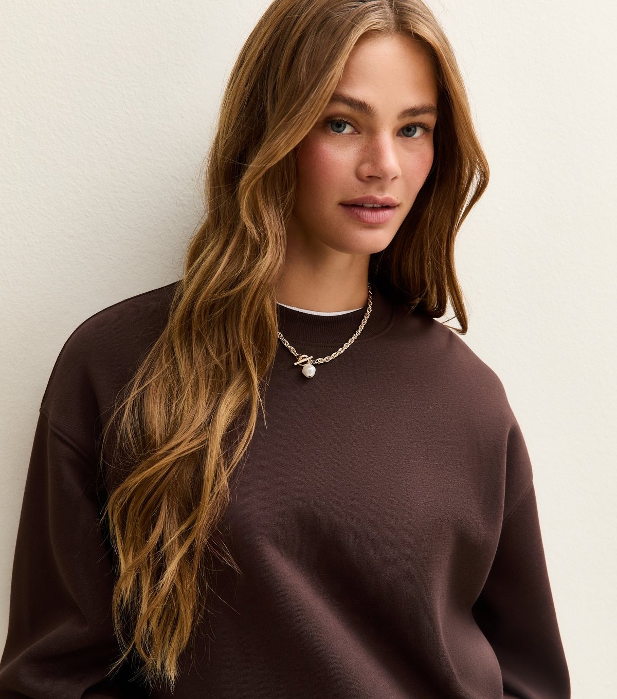 New Look Women's Brown Relaxed Fit Crew Neck Sweatshirt New Look - 2