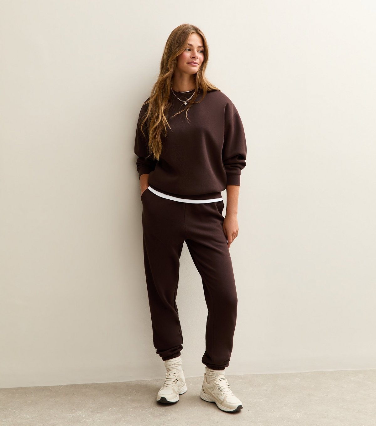 New Look Women's Brown Relaxed Fit Crew Neck Sweatshirt New Look - 3