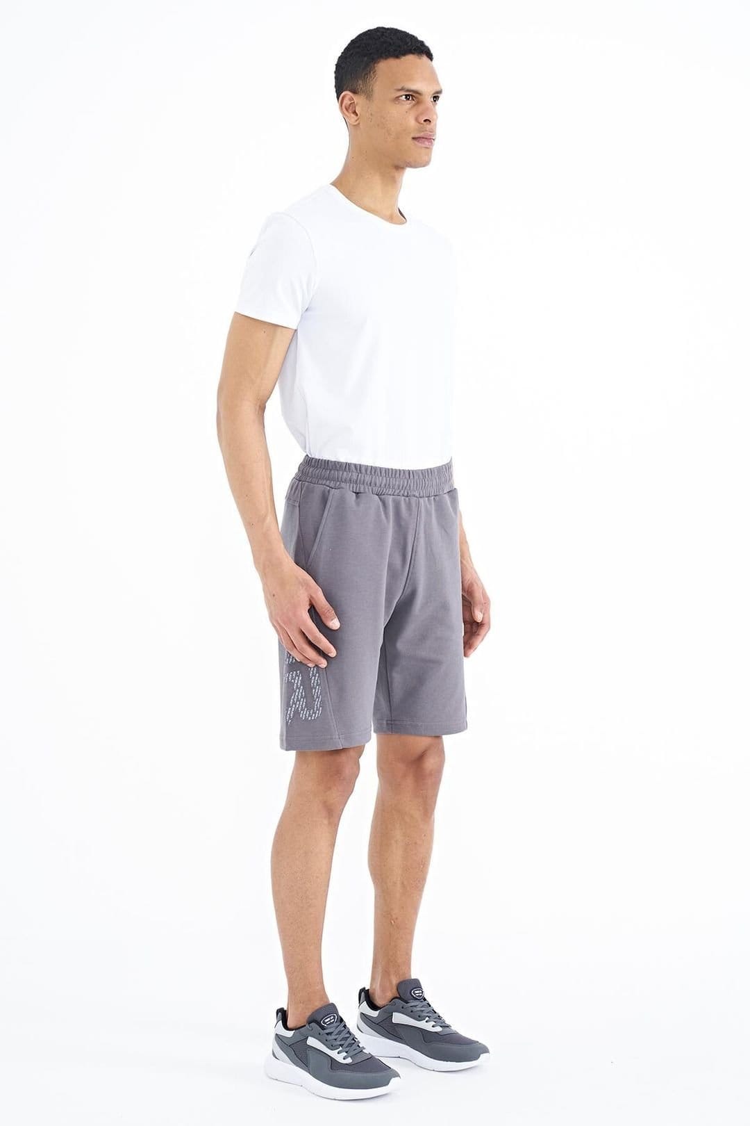 Tommy Life Tommy Life Men's Cotton-Blend Sweat Shorts in Grey - 4