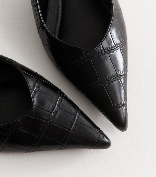 New Look Women's Wide Fit Black Faux Leather Crocodile Embossed Block Heel Pumps Vegan New Look - 3
