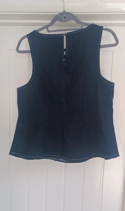 New Look Ladies Sleeveless Denim Peplum Top New Look Size 14 Tall.Brand New.