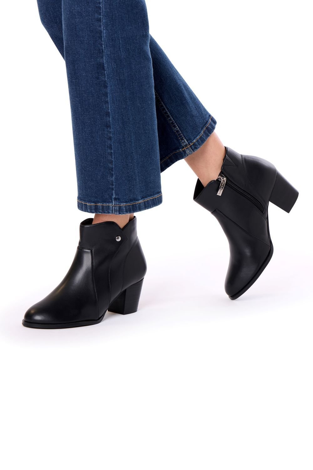 Paradox London Paradox London Women's Belinda' Mid Block Heel Ankle Boot in Black - 4