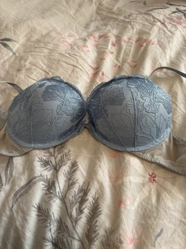 New Look Light Blue Lace Floral Padded Wire Bra
