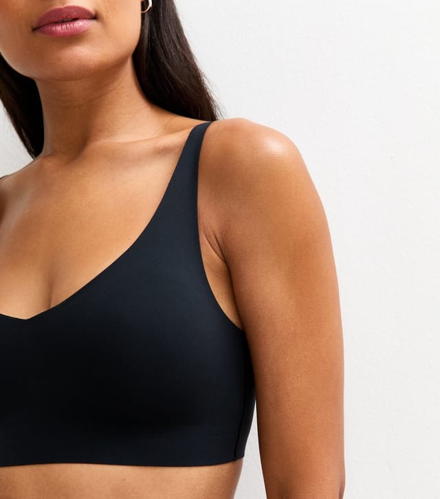 New Look Women's Black Smooth Bonded Crop Top Bra New Look - 2
