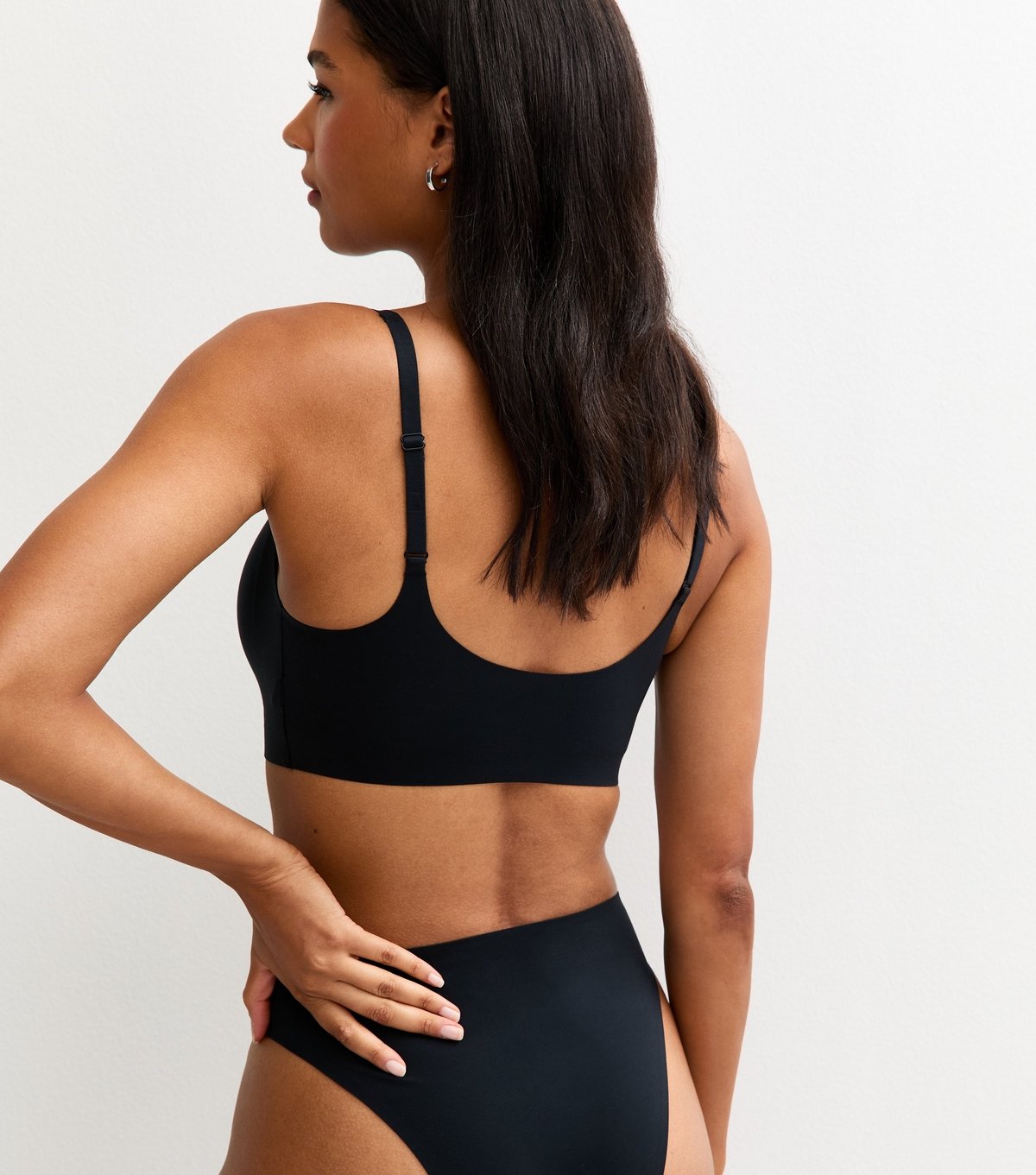 New Look Women's Black Smooth Bonded Crop Top Bra New Look - 4