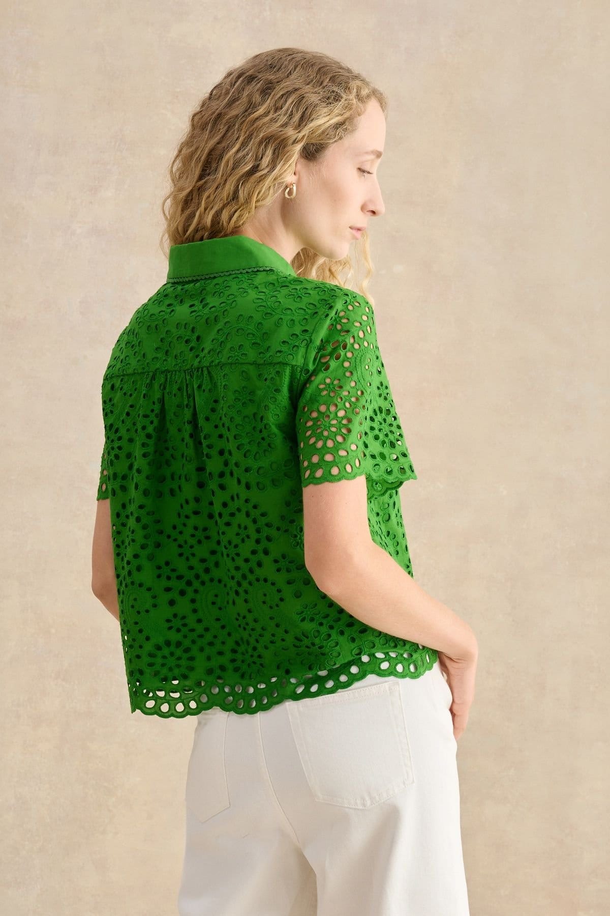 Hobbs London Hobbs London Women's Caroline Short Sleeve Loose Fit Shirt in Emerald - 4