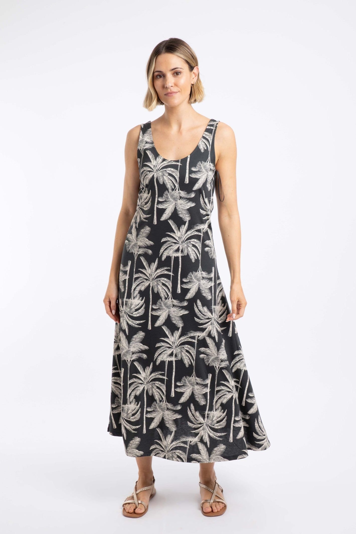 Weird Fish Weird Fish Women's Tivoli Printed Jersey Dress in Black - 4