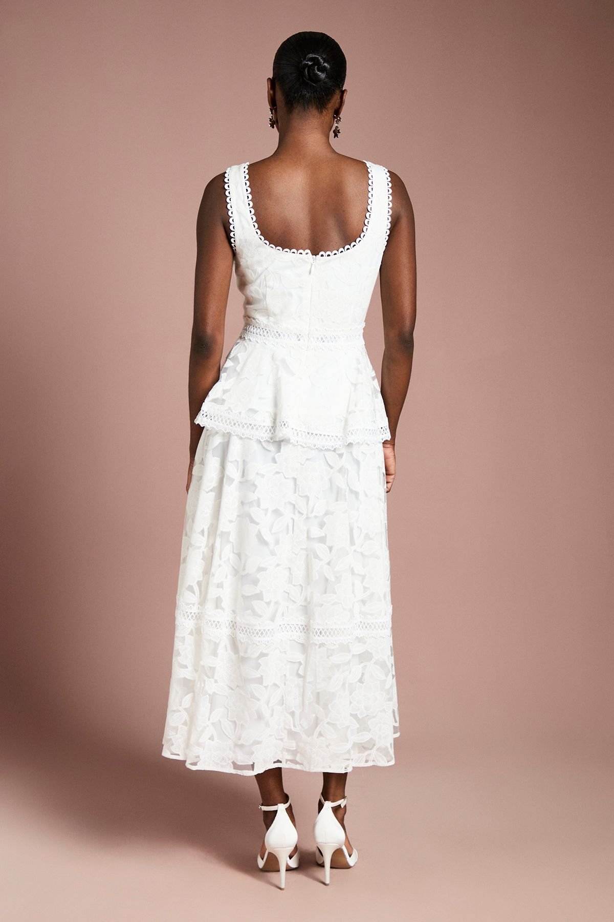 Coast Coast Women's Peplum Hem Button Down Lace Midi Dress in Ivory - 3