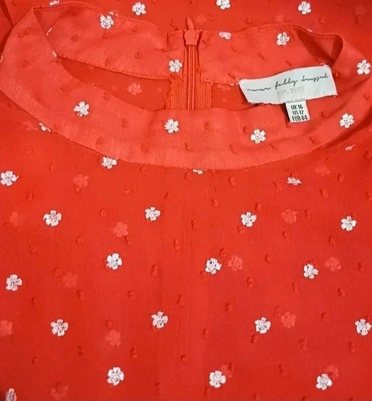 Never Fully Dressed Never Fully Dressed Red Embroidered Top - size 16