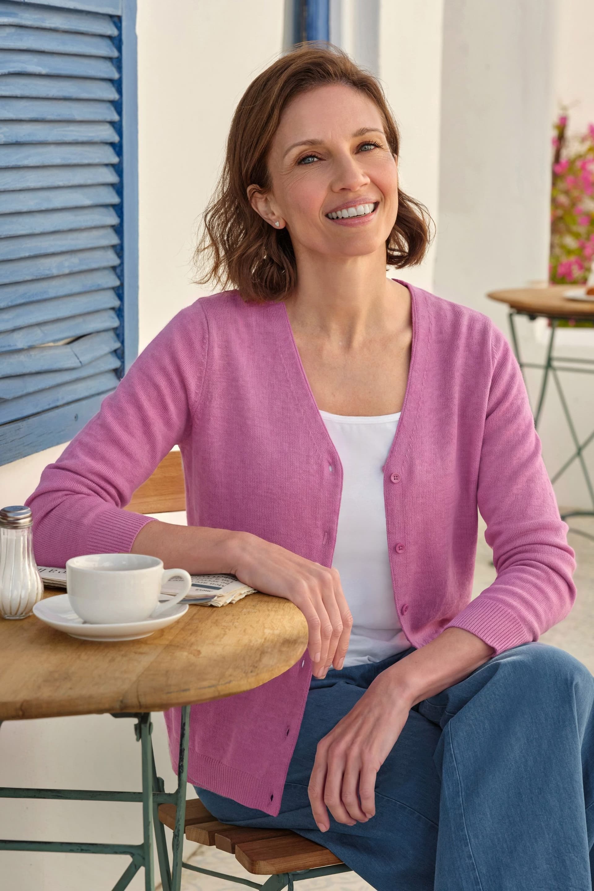 WoolOvers WoolOvers Women's Cashmere & Merino Classic V Neck Cardigan in Dusty Pink