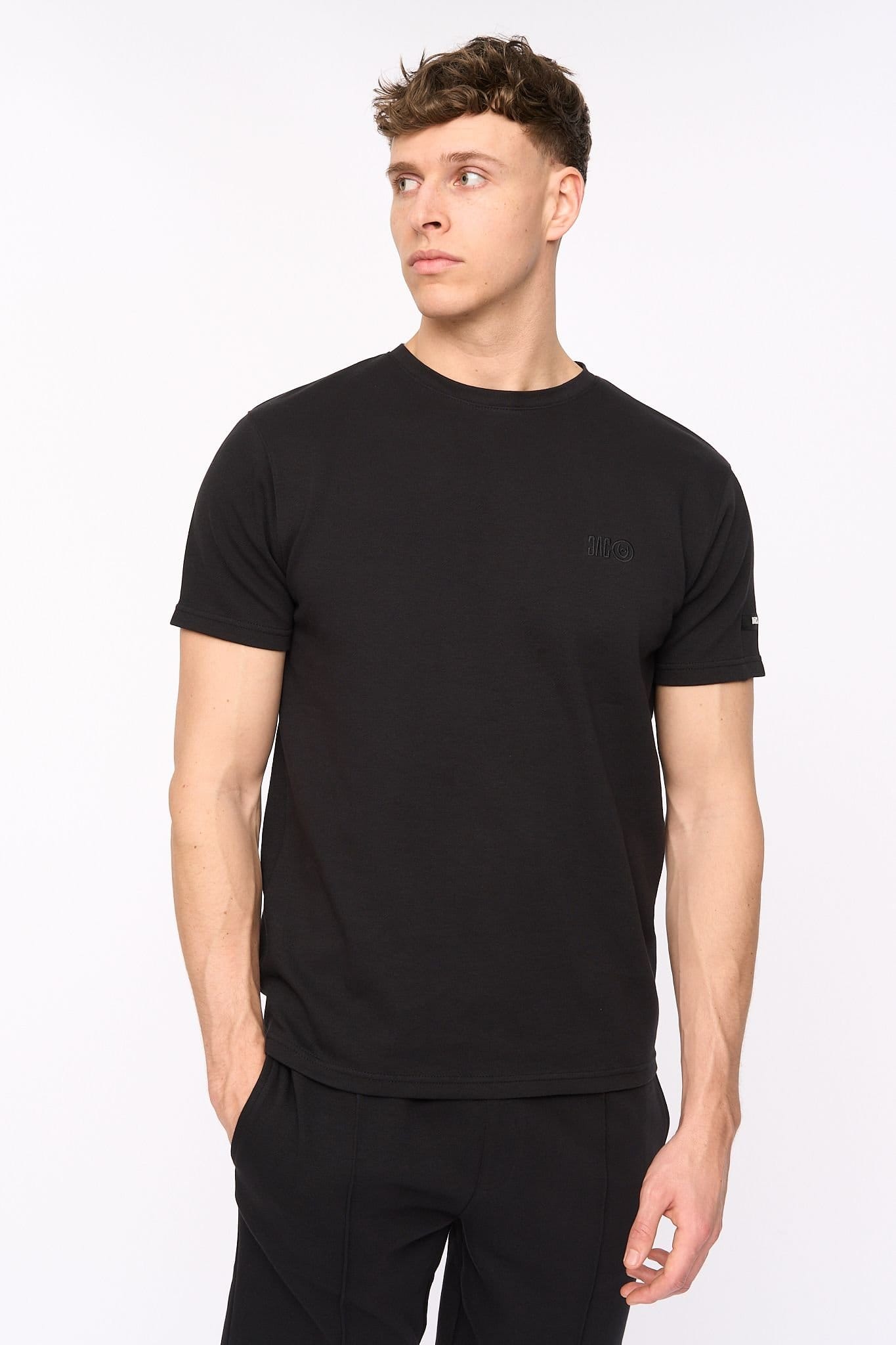 Duck and Cover Duck and Cover Men's Sherborn Textured Crew Neck T-Shirt with Embroidery in Black - 1