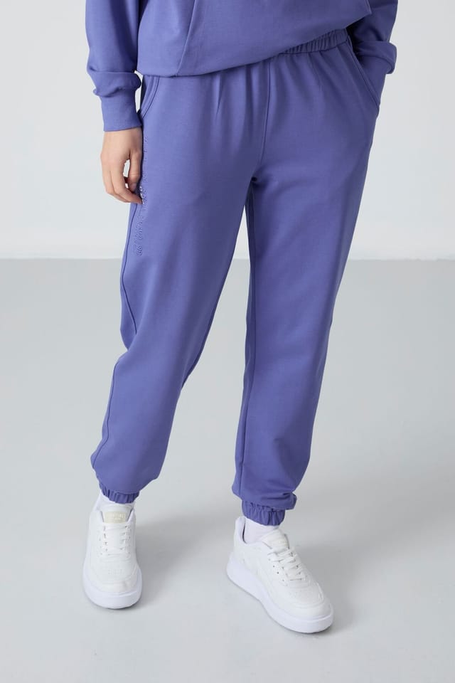 Tommy Life Tommy Life Women's Oversized Hooded Sweatshirt & Pants Set in Purple - 3