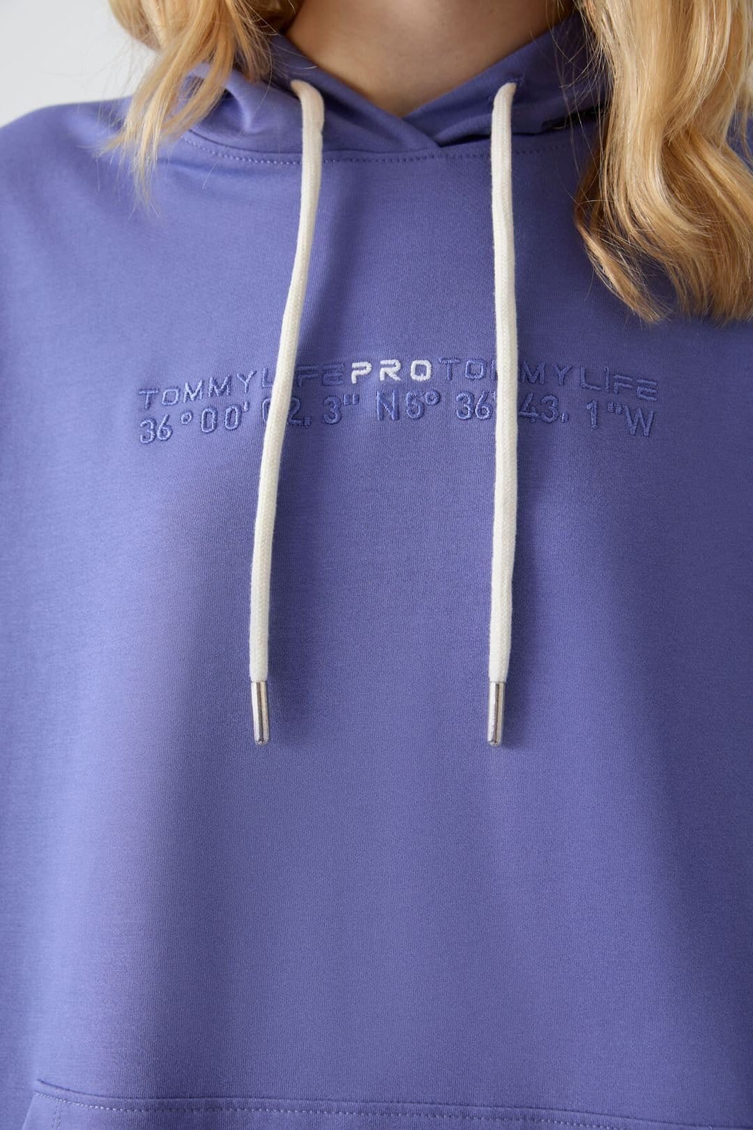 Tommy Life Tommy Life Women's Oversized Hooded Sweatshirt & Pants Set in Purple - 4