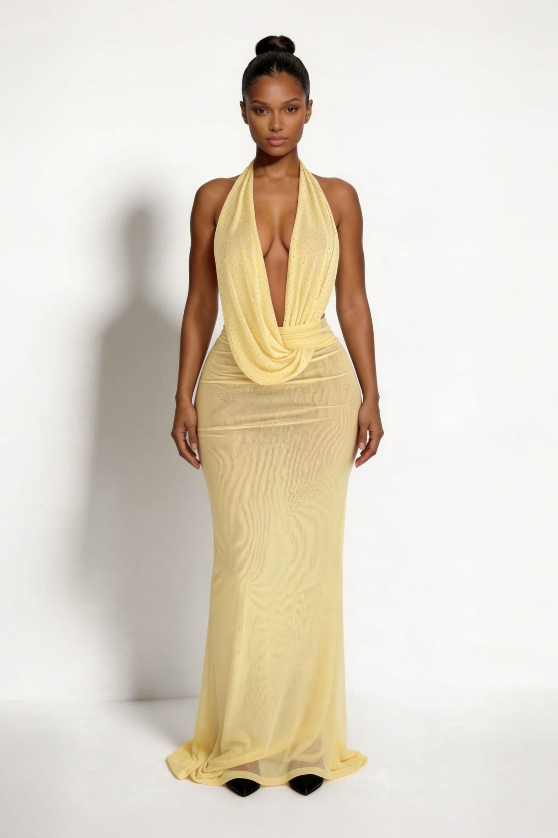 LEMONLUNAR LEMONLUNAR Women's The Virelle Plunge Maxi Dress - Butter Yellow