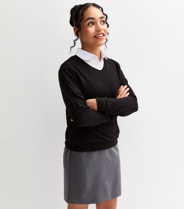 New Look Pack of 2 Girls' Black V-Neck School Jumpers New Look - 2