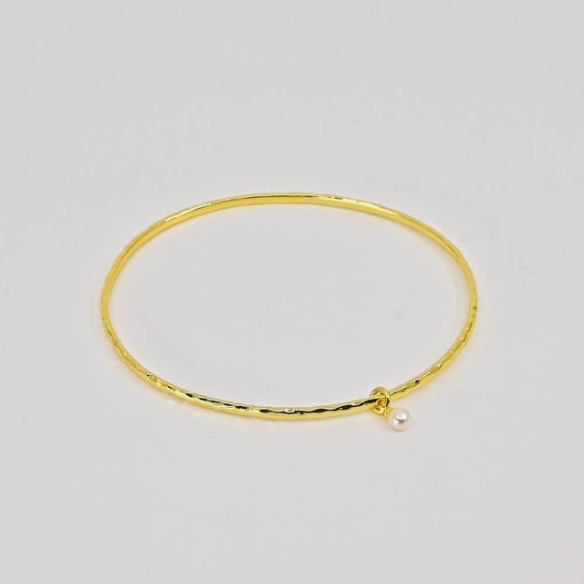Nudie Jewellery Nudie Jewellery Women's 'Nudie' Nacre Pearl Bangle in 18k Gold - 2