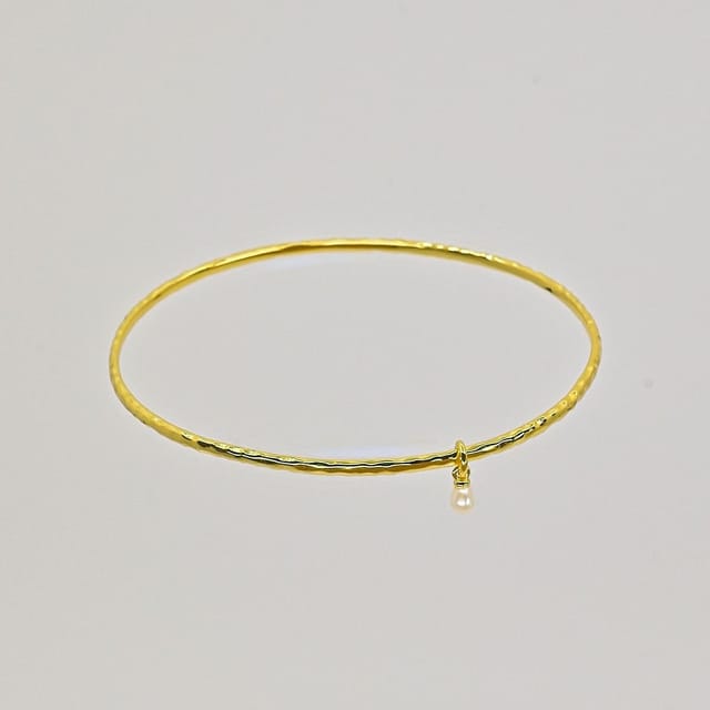 Nudie Jewellery Nudie Jewellery Women's 'Nudie' Nacre Pearl Bangle in 18k Gold - 3