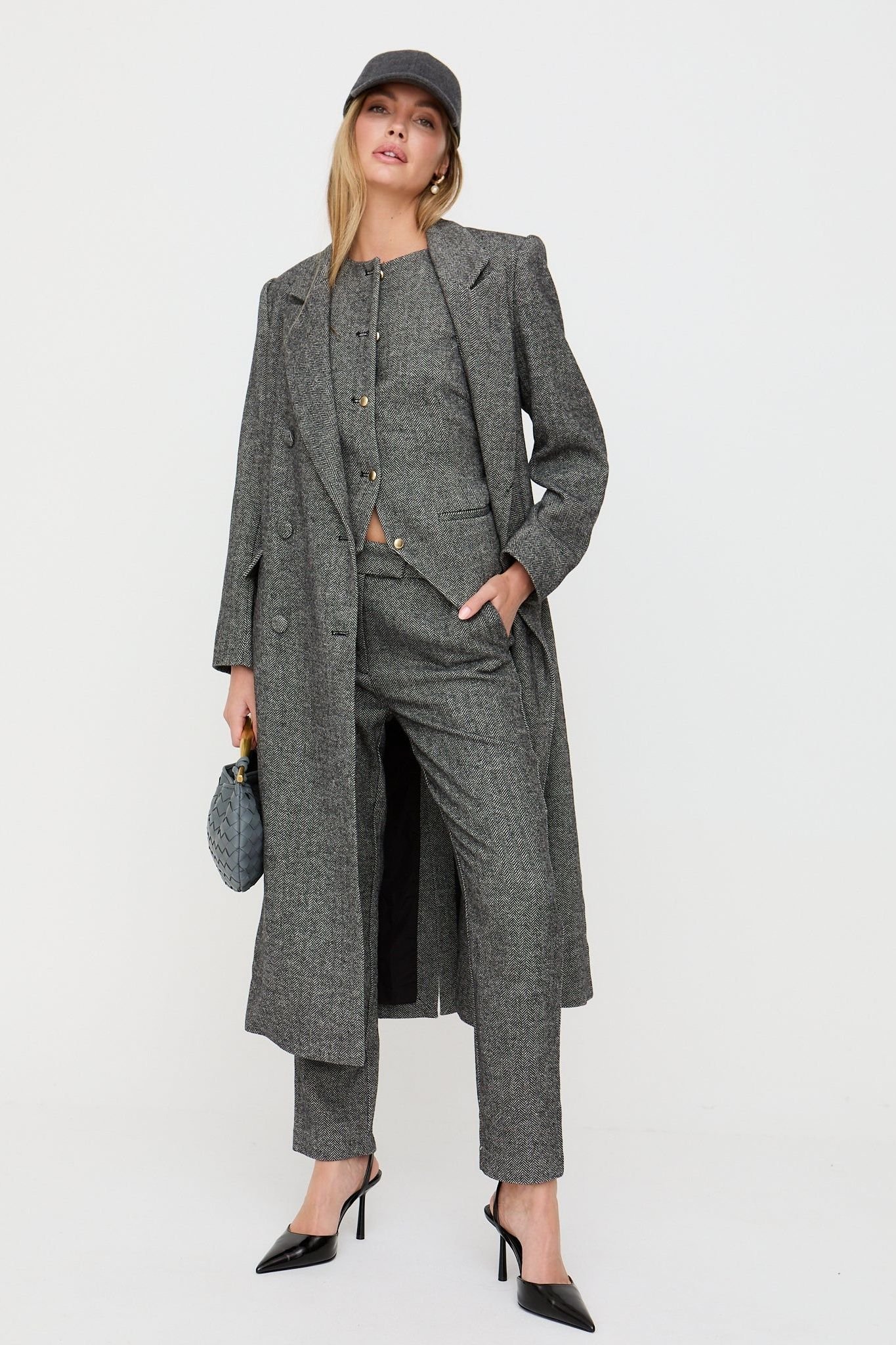 Lily and Lionel Lily and Lionel Women's Pandora Tapered Herringbone Print Trouser In Grey - 2