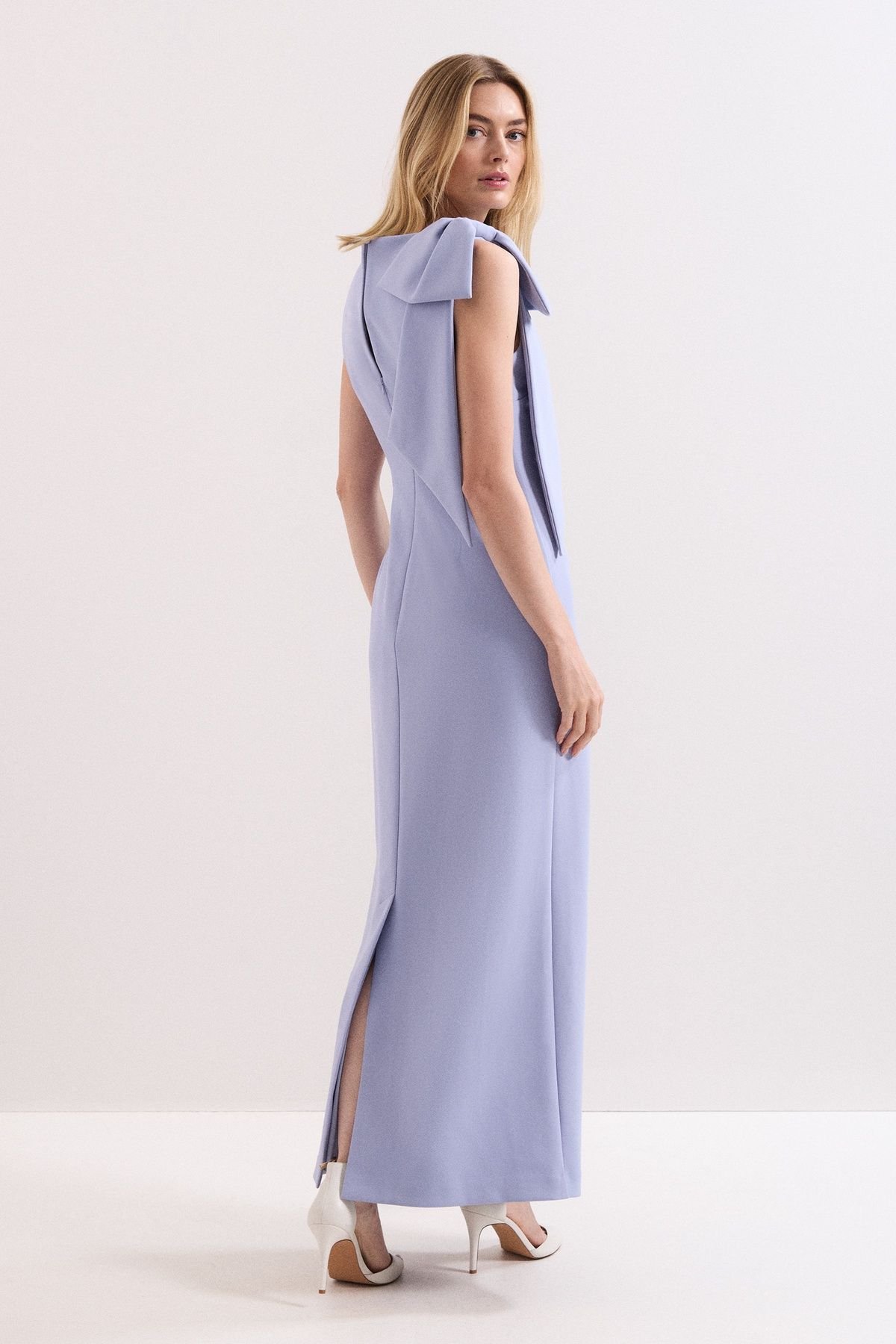Phase Eight Phase Eight Women's Alana Bow Maxi Dress in Baby Blue - 4