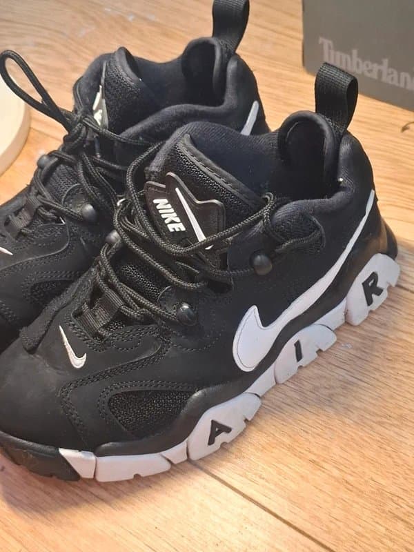 Nike Nike Air Barrage Low Black White Trainers | UK 4 / EU 36.5 | Retro Y2K