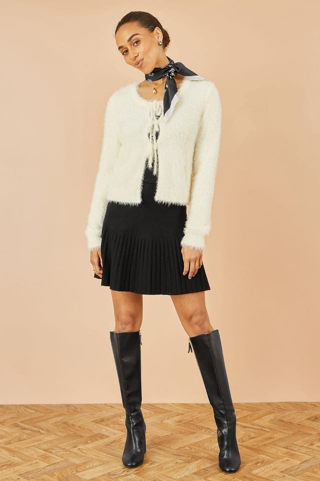 Yumi Yumi Women's Ivory Eyelash Fluffy Knit Bolero With Tie Front - 2