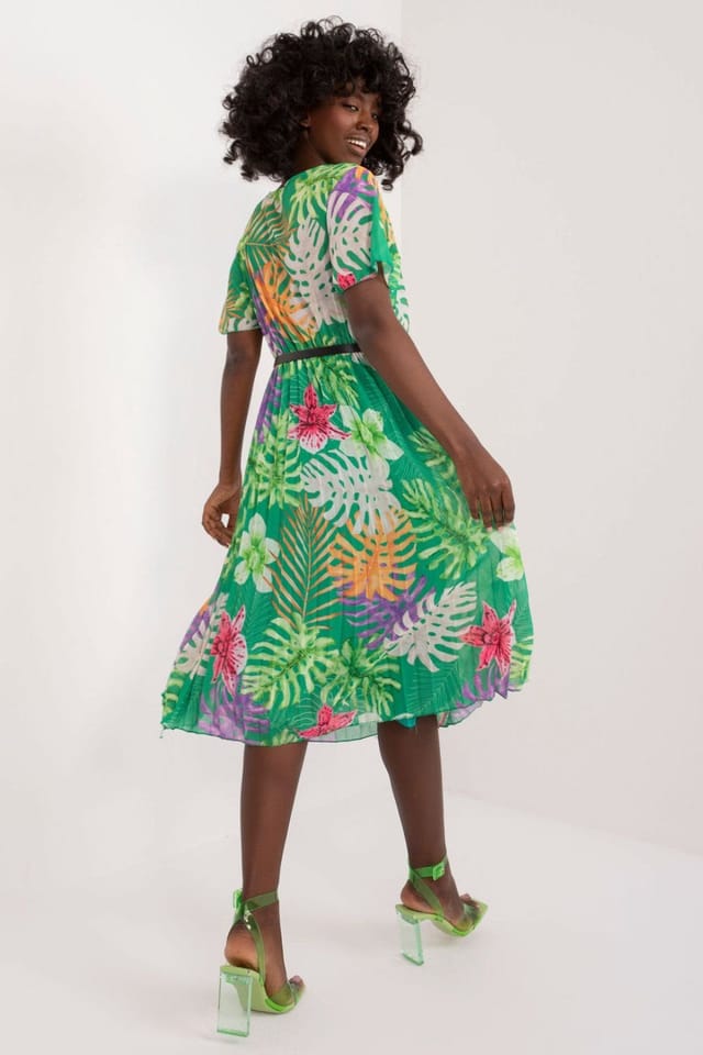 Love Lace Love Lace Women's Midi Pleated Wrap Belt Day Dress in Green - 3
