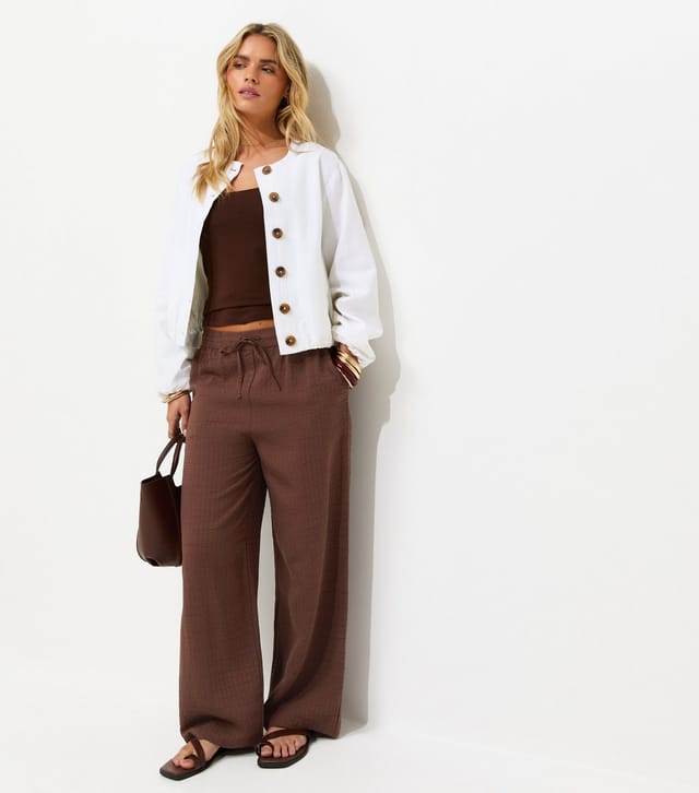 New Look Women's Petite Dark Brown Crinkled Striped Wide Leg Trousers New Look - 3