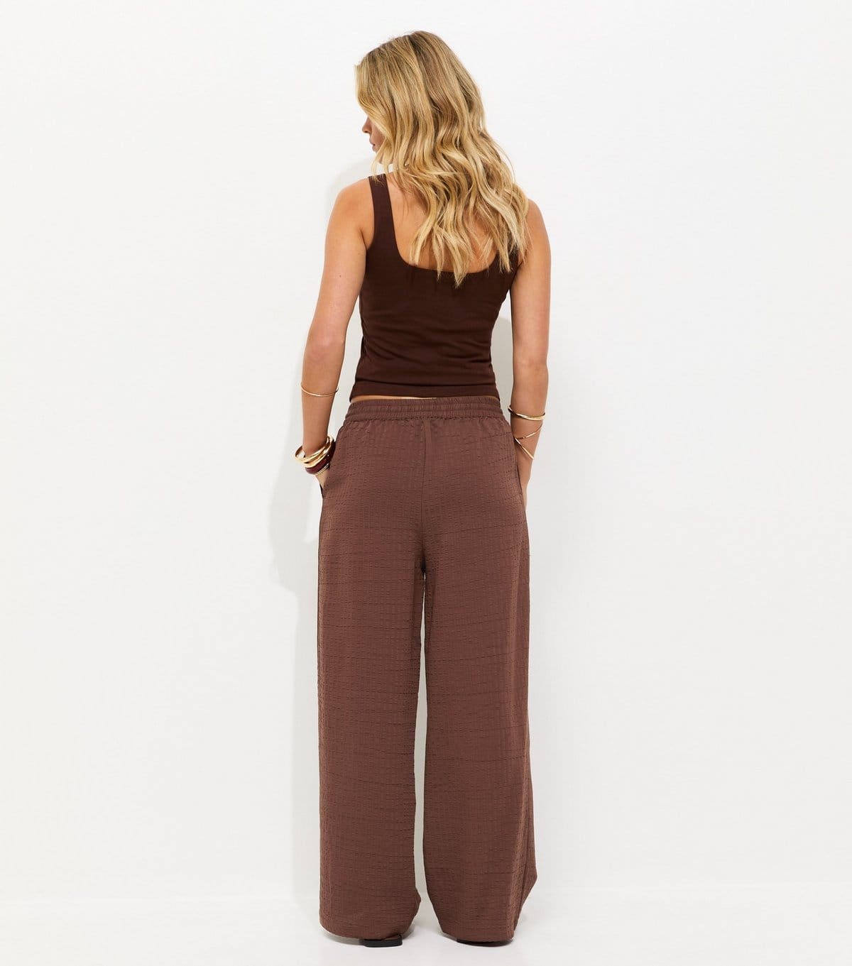New Look Women's Petite Dark Brown Crinkled Striped Wide Leg Trousers New Look - 4