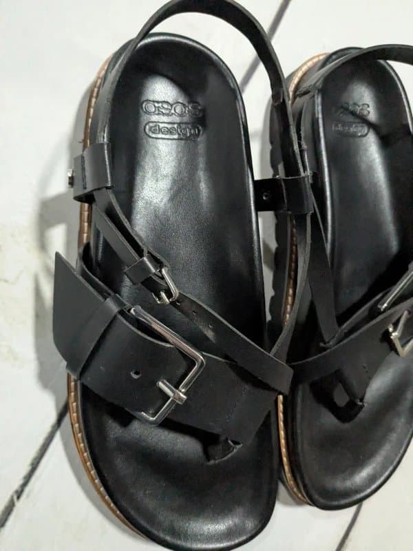 ASOS Asos black leather ladies summer holiday casual sandals size UK 6