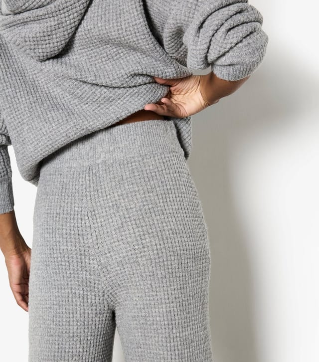 Apricot Women's Mid Grey Waffle Knit Trousers Apricot New Look - 2