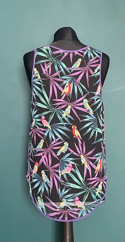 New Look New Look Tropical Sleeveless Blouse with Parrot Details.