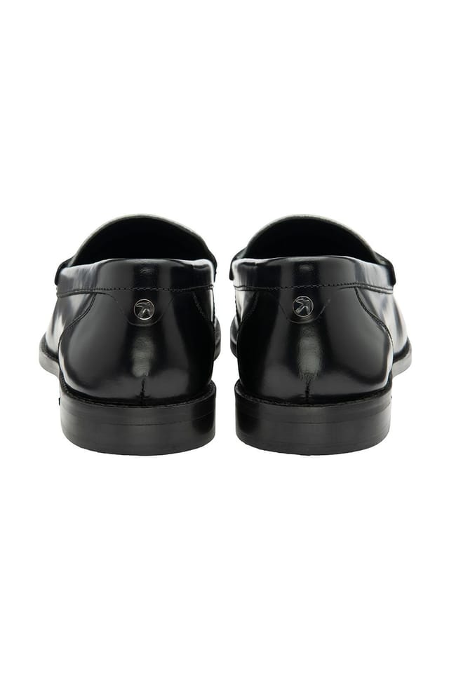 Ravel Ravel Women's Black & White Leather 'Millport' Loafers - 3