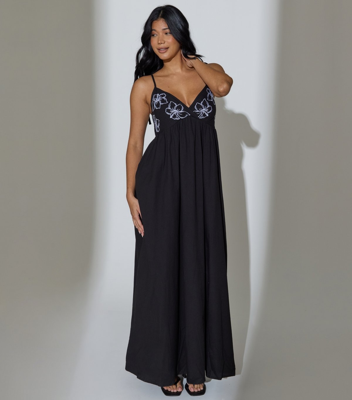 South Beach Women's Black Floral Embroidered Maxi Dress South Beach New Look - 4