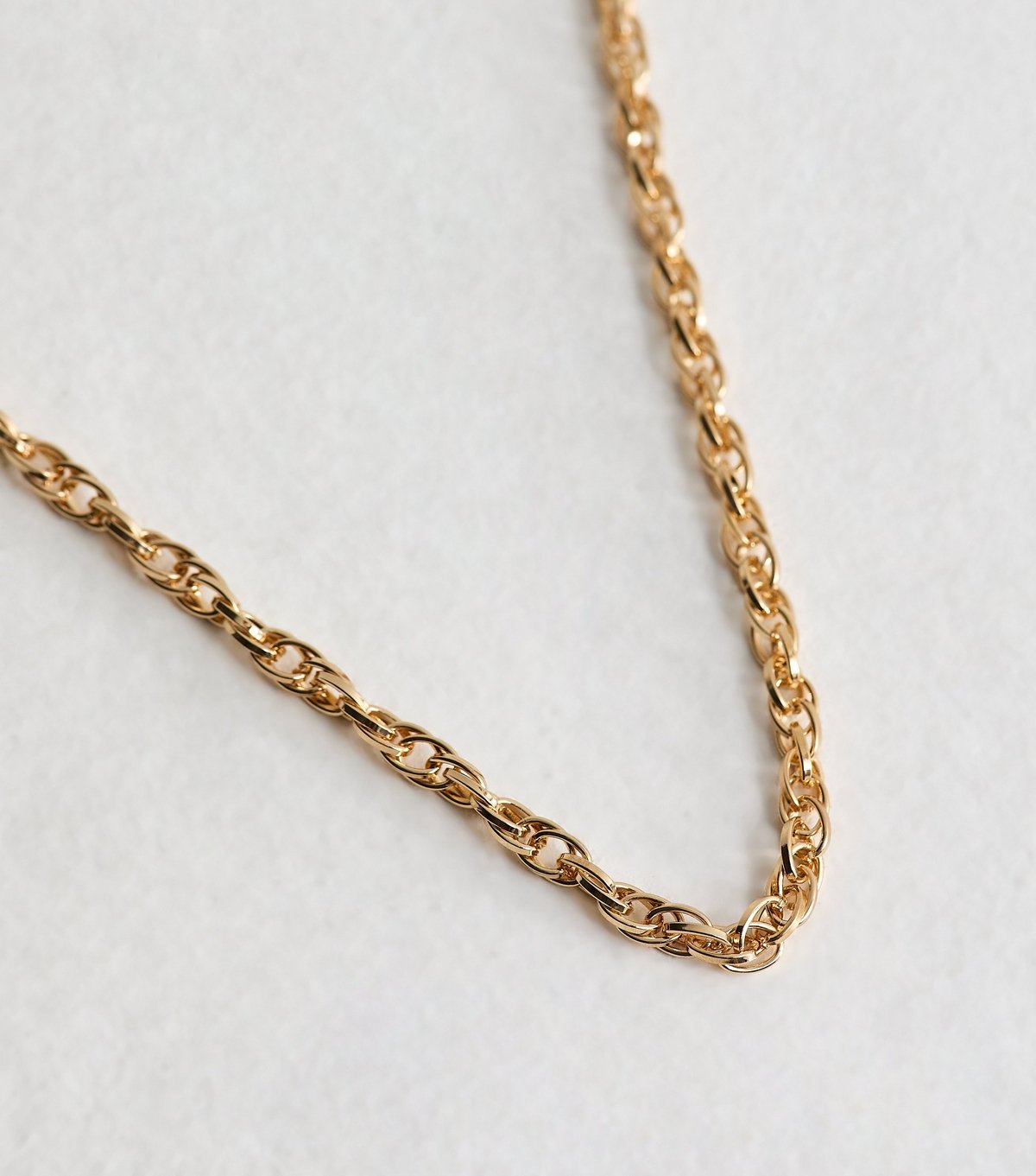 New Look Gold Tone Chain Link Necklace New Look - 3