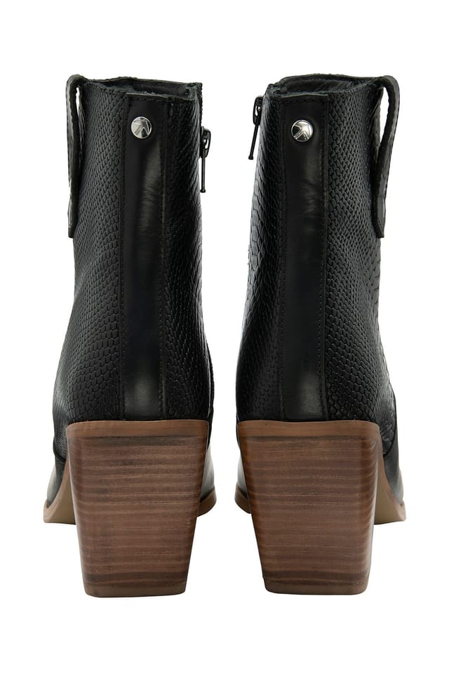 Ravel Ravel Women's 'Dorey' Leather Heeled Ankle Boots in Black - 3