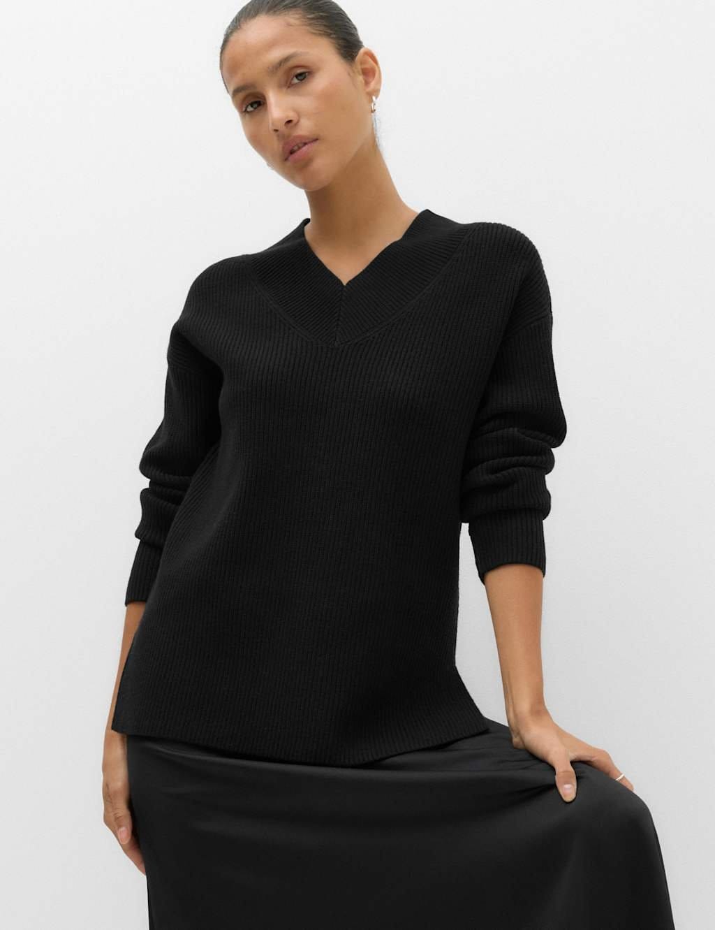 M&S Black Ribbed V-Neck Longline Jumper