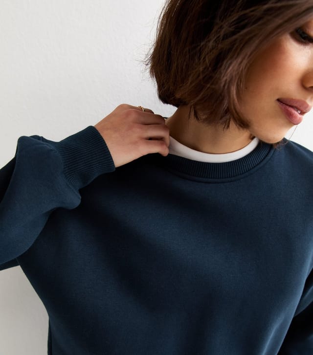 New Look Women's Navy Crew Neck Midweight Sweatshirt New Look - 2